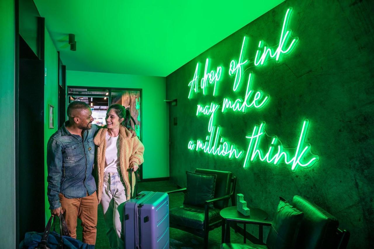 Ink Hotel Melbourne Southbank Exterior photo